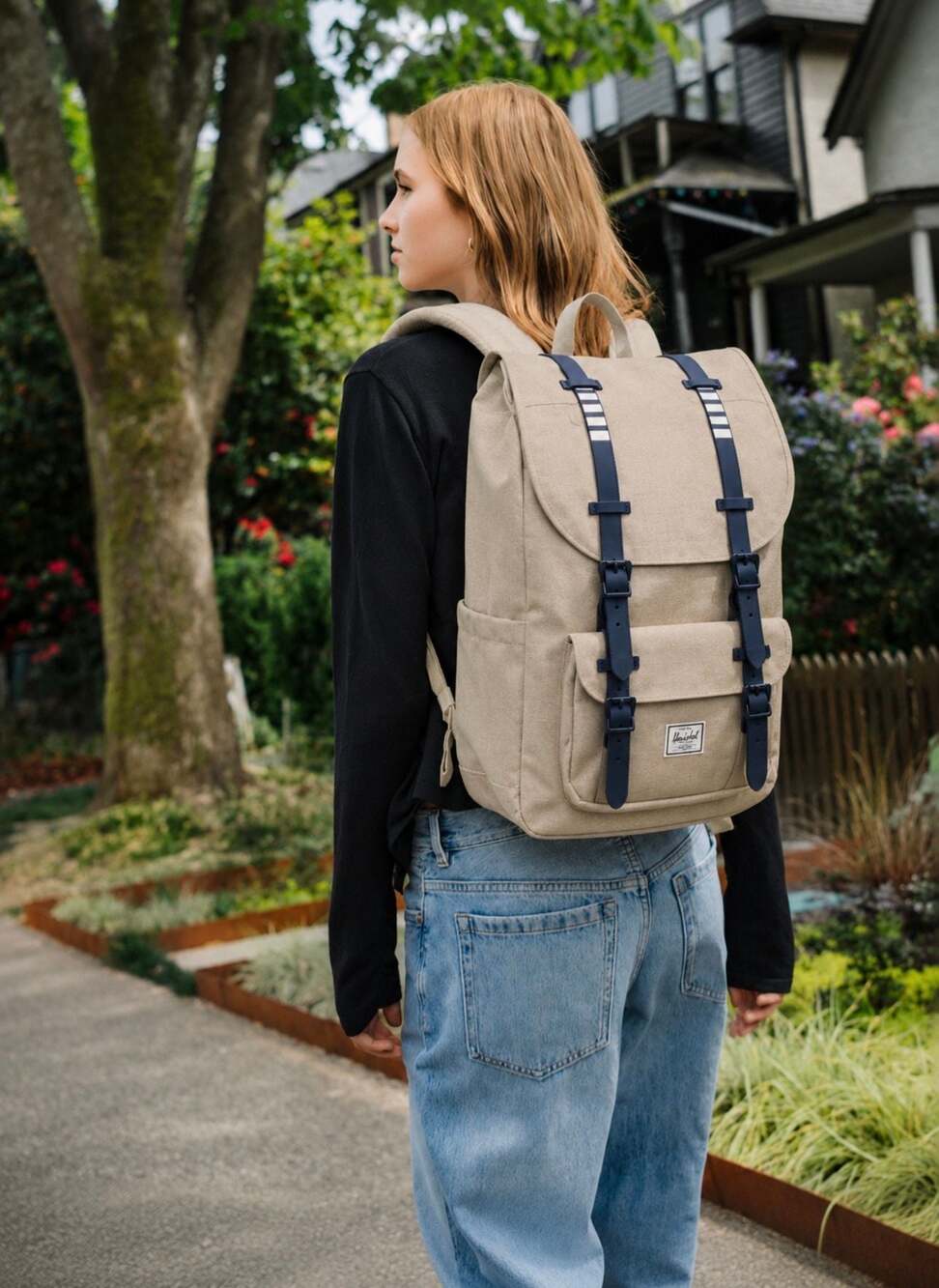 Herschel Supply Co. Retreat Backpack Light Khaki Crosshatch Peacoat Rubber